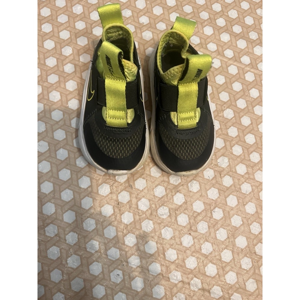Nike Flex Runner Baby Sneakers Black Green Size 6C Slip On Shoe